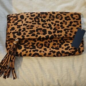Elegant Leopard Print Clutch with Tassel